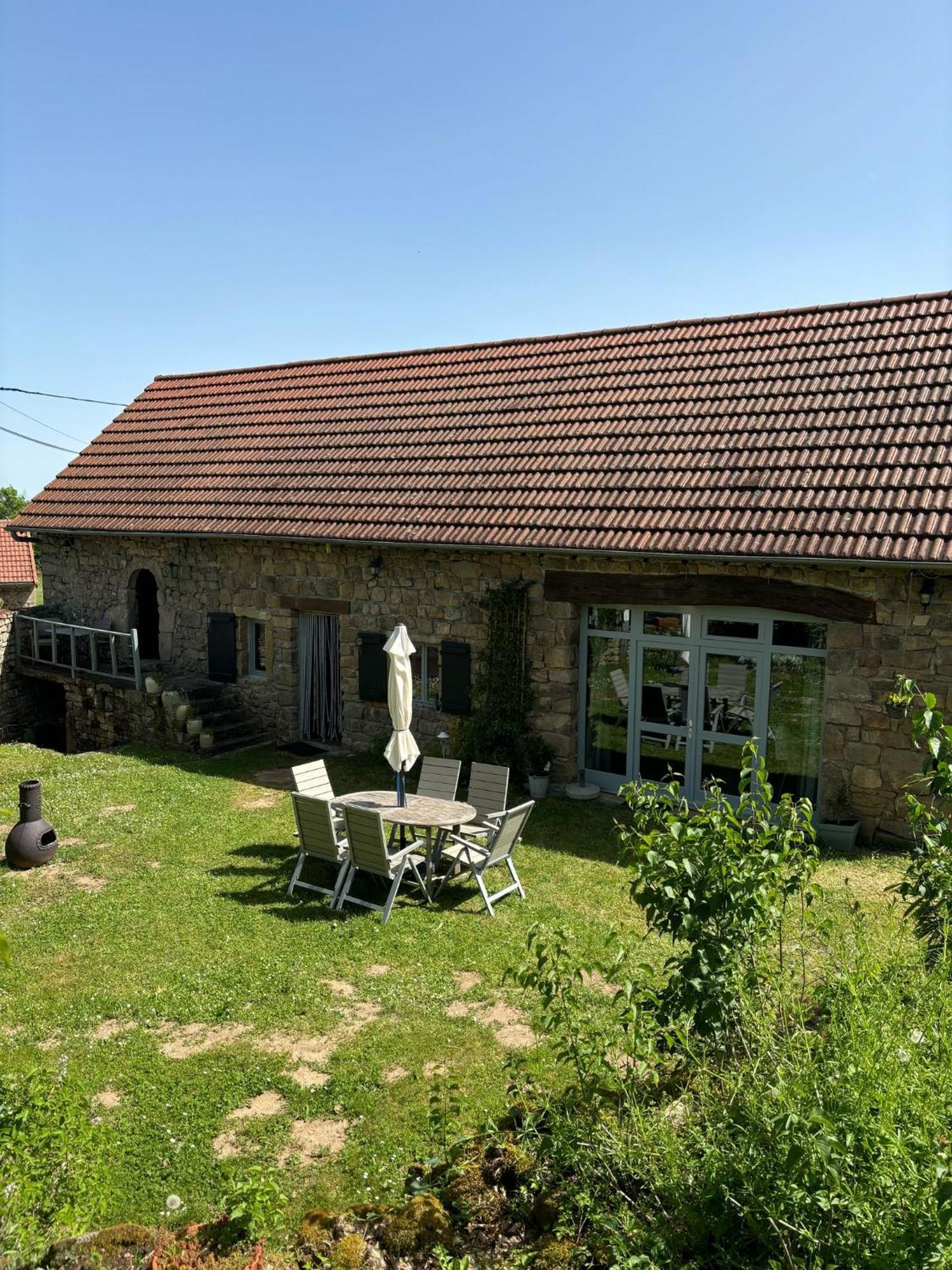 Gentilhomme Villa La Vineuse sur Fregande Exterior photo